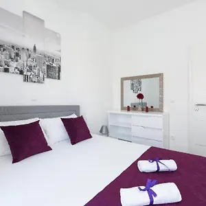 Lant Apartment